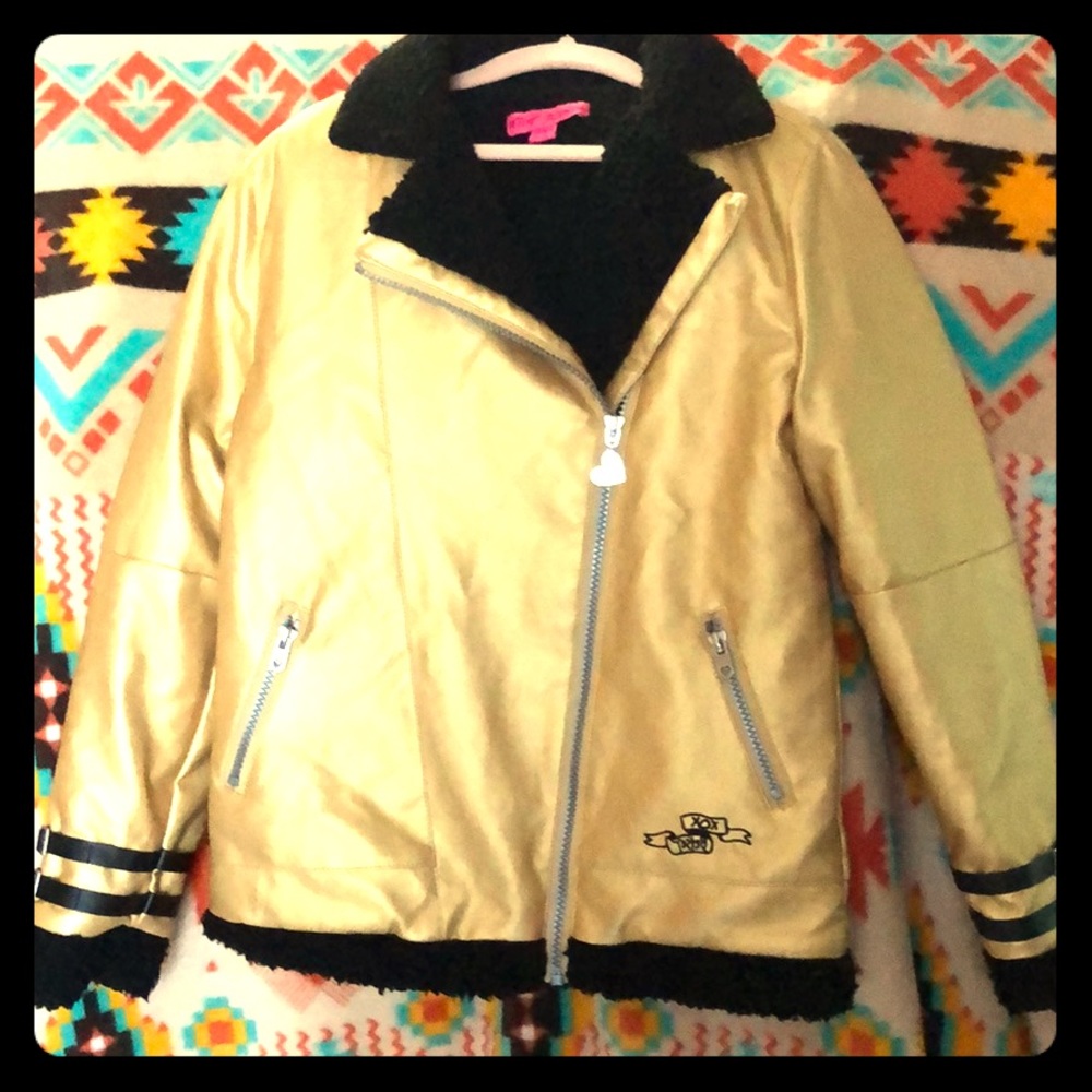 Betsy Johnson sherpa lined jacket 🧥